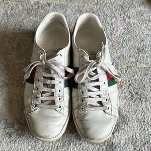 Gucci size 37 classic sneaker